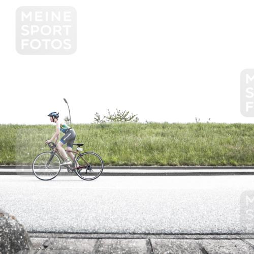 21.06.2026 - 29. Vierlanden-Triathlon H.Heesch http://msf.ph/oto/9901162 21.06.2026 14:53:43 Radfahren  meine-sportfotos.de