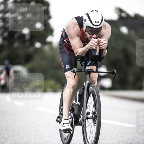 21.06.2026 - 29. Vierlanden-Triathlon H.Heesch http://msf.ph/oto/9901193 21.06.2026 10:11:12 Radfahren 261, 440 meine-sportfotos.de