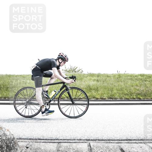 21.06.2026 - 29. Vierlanden-Triathlon H.Heesch http://msf.ph/oto/9901194 21.06.2026 14:55:00 Radfahren  meine-sportfotos.de
