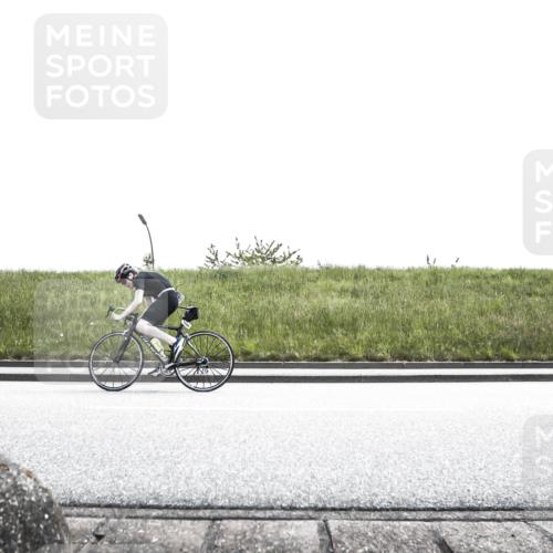 21.06.2026 - 29. Vierlanden-Triathlon H.Heesch http://msf.ph/oto/9901198 21.06.2026 14:55:07 Radfahren  meine-sportfotos.de
