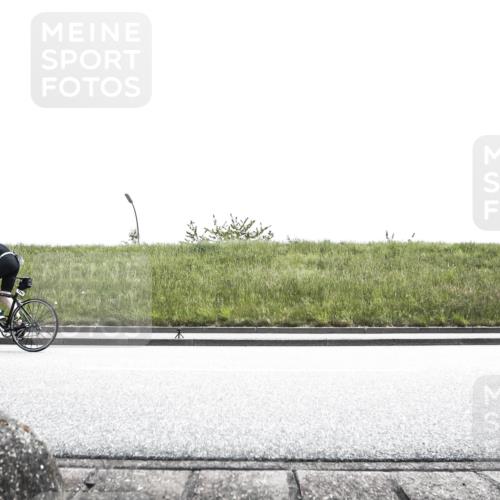 21.06.2026 - 29. Vierlanden-Triathlon H.Heesch http://msf.ph/oto/9901201 21.06.2026 14:55:07 Radfahren  meine-sportfotos.de