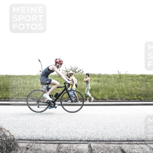21.06.2026 - 29. Vierlanden-Triathlon H.Heesch http://msf.ph/oto/9901207 21.06.2026 14:55:31 Radfahren  meine-sportfotos.de