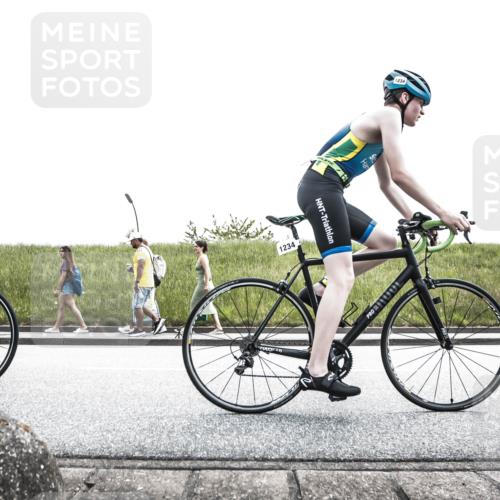 21.06.2026 - 29. Vierlanden-Triathlon H.Heesch http://msf.ph/oto/9901210 21.06.2026 14:55:32 Radfahren  meine-sportfotos.de