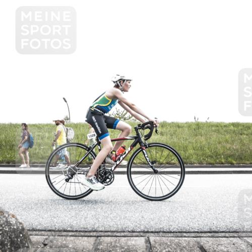 21.06.2026 - 29. Vierlanden-Triathlon H.Heesch http://msf.ph/oto/9901213 21.06.2026 14:55:32 Radfahren  meine-sportfotos.de