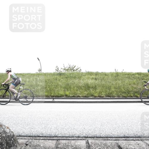 21.06.2026 - 29. Vierlanden-Triathlon H.Heesch http://msf.ph/oto/9901247 21.06.2026 14:56:06 Radfahren 1297, 1331 meine-sportfotos.de