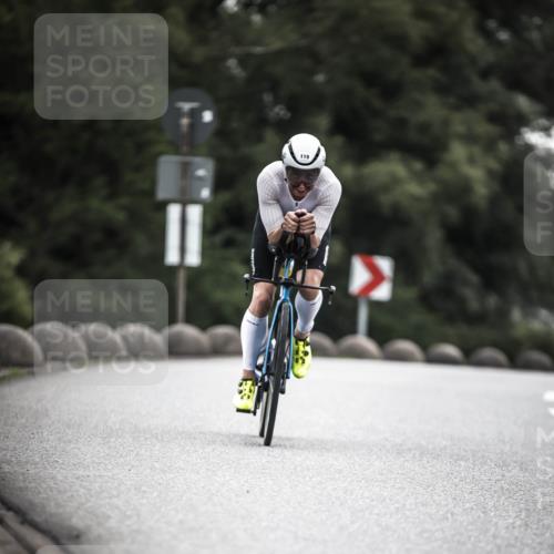 21.06.2026 - 29. Vierlanden-Triathlon H.Heesch http://msf.ph/oto/9901249 21.06.2026 09:30:14 Radfahren 118, 119, 174 meine-sportfotos.de