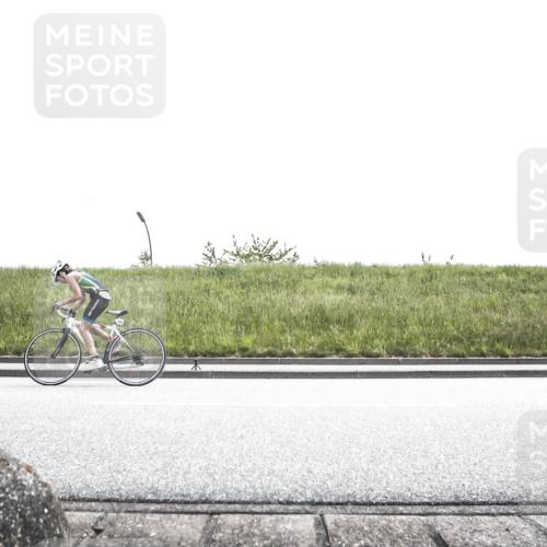 21.06.2026 - 29. Vierlanden-Triathlon H.Heesch http://msf.ph/oto/9901266 21.06.2026 14:56:23 Radfahren 1296, 1299, 1300, 1312, 1328, 1330, 1333 meine-sportfotos.de