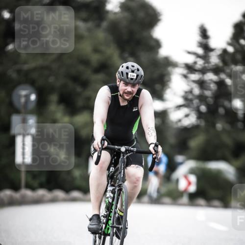 21.06.2026 - 29. Vierlanden-Triathlon H.Heesch http://msf.ph/oto/9901271 21.06.2026 10:11:25 Radfahren 139, 296, 338 meine-sportfotos.de