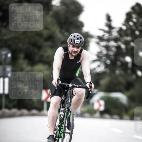 21.06.2026 - 29. Vierlanden-Triathlon H.Heesch http://msf.ph/oto/9901277 21.06.2026 10:11:25 Radfahren 139, 296, 338 meine-sportfotos.de
