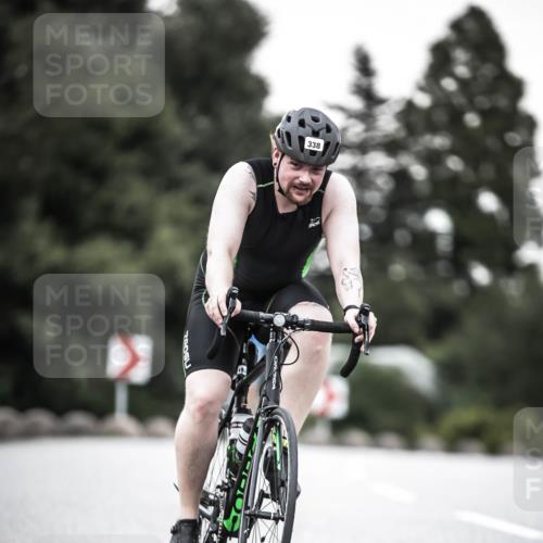 21.06.2026 - 29. Vierlanden-Triathlon H.Heesch http://msf.ph/oto/9901287 21.06.2026 10:11:25 Radfahren 139, 296, 338 meine-sportfotos.de