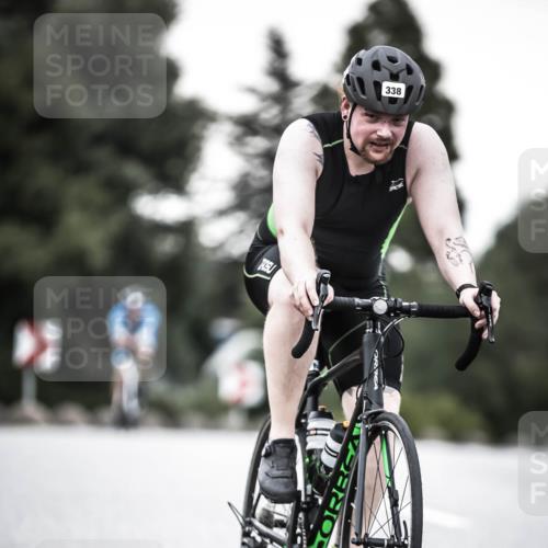 21.06.2026 - 29. Vierlanden-Triathlon H.Heesch http://msf.ph/oto/9901307 21.06.2026 10:11:25 Radfahren 139, 296, 338 meine-sportfotos.de