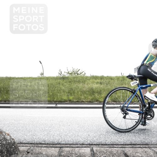 21.06.2026 - 29. Vierlanden-Triathlon H.Heesch http://msf.ph/oto/9901318 21.06.2026 14:56:45 Radfahren 1313, 1325 meine-sportfotos.de