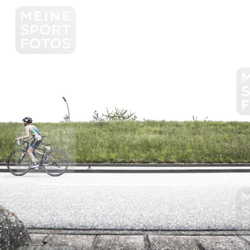 21.06.2026 - 29. Vierlanden-Triathlon H.Heesch http://msf.ph/oto/9901321 21.06.2026 14:56:47 Radfahren 1313, 1325 meine-sportfotos.de