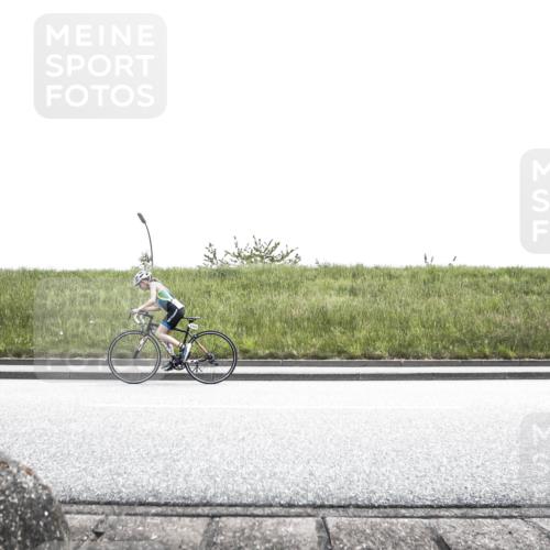 21.06.2026 - 29. Vierlanden-Triathlon H.Heesch http://msf.ph/oto/9901325 21.06.2026 14:56:50 Radfahren 1325 meine-sportfotos.de