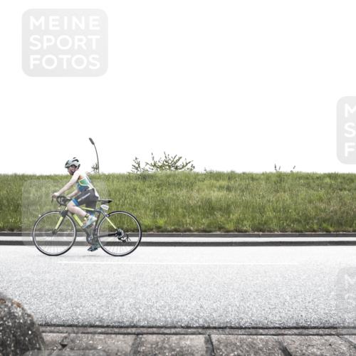 21.06.2026 - 29. Vierlanden-Triathlon H.Heesch http://msf.ph/oto/9901357 21.06.2026 14:57:14 Radfahren 1322 meine-sportfotos.de