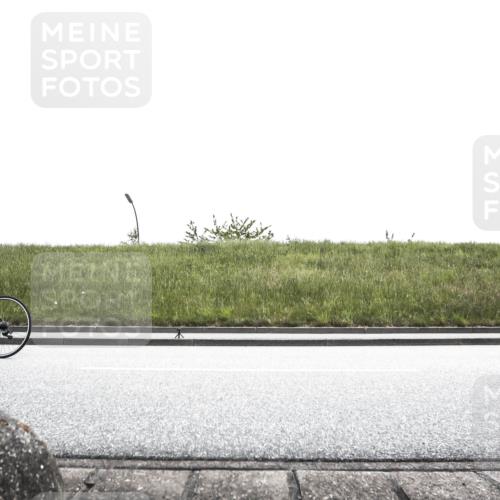 21.06.2026 - 29. Vierlanden-Triathlon H.Heesch http://msf.ph/oto/9901362 21.06.2026 14:57:14 Radfahren 1322 meine-sportfotos.de