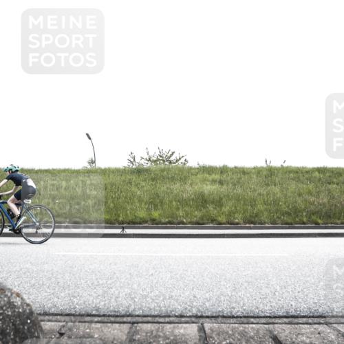 21.06.2026 - 29. Vierlanden-Triathlon H.Heesch http://msf.ph/oto/9901376 21.06.2026 14:57:26 Radfahren  meine-sportfotos.de