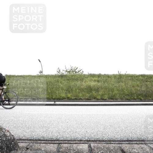 21.06.2026 - 29. Vierlanden-Triathlon H.Heesch http://msf.ph/oto/9901392 21.06.2026 14:57:51 Radfahren 1305 meine-sportfotos.de