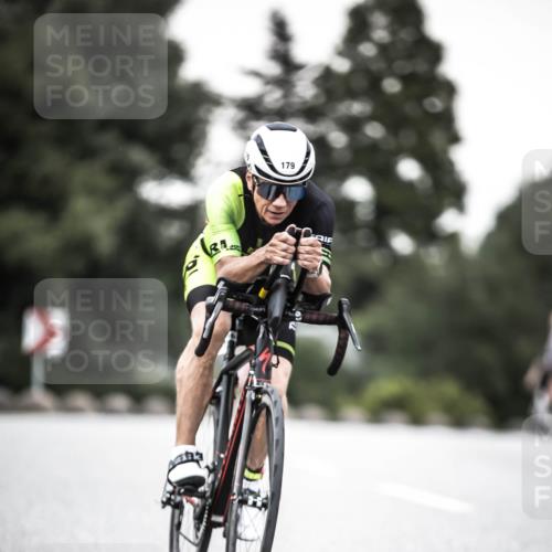21.06.2026 - 29. Vierlanden-Triathlon H.Heesch http://msf.ph/oto/9901417 21.06.2026 10:11:42 Radfahren 100, 179, 1353 meine-sportfotos.de