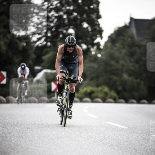 21.06.2026 - 29. Vierlanden-Triathlon H.Heesch http://msf.ph/oto/9901420 21.06.2026 09:32:08 Radfahren 48, 131, 175, 205, 220, 275 meine-sportfotos.de