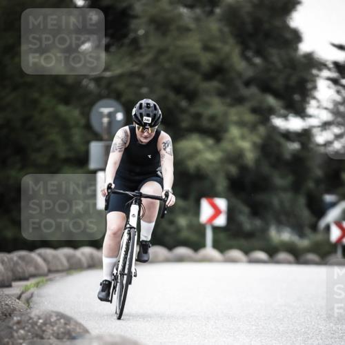 21.06.2026 - 29. Vierlanden-Triathlon H.Heesch http://msf.ph/oto/9901441 21.06.2026 10:11:50 Radfahren 47, 161, 246, 414 meine-sportfotos.de