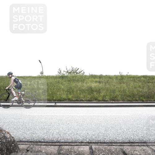 21.06.2026 - 29. Vierlanden-Triathlon H.Heesch http://msf.ph/oto/9901463 21.06.2026 14:58:55 Radfahren  meine-sportfotos.de