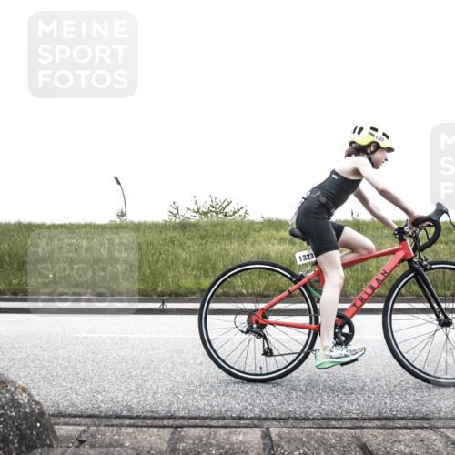 21.06.2026 - 29. Vierlanden-Triathlon H.Heesch http://msf.ph/oto/9901472 21.06.2026 14:59:06 Radfahren 1323 meine-sportfotos.de
