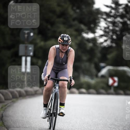 21.06.2026 - 29. Vierlanden-Triathlon H.Heesch http://msf.ph/oto/9901532 21.06.2026 09:34:09 Radfahren 33, 39, 44, 70, 296 meine-sportfotos.de