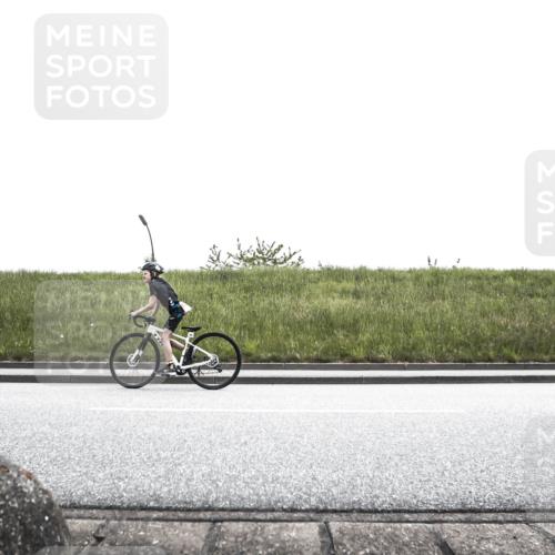 21.06.2026 - 29. Vierlanden-Triathlon H.Heesch http://msf.ph/oto/9901536 21.06.2026 15:00:06 Radfahren 1316 meine-sportfotos.de