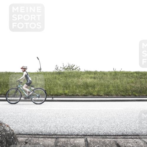 21.06.2026 - 29. Vierlanden-Triathlon H.Heesch http://msf.ph/oto/9901542 21.06.2026 15:00:08 Radfahren 1316 meine-sportfotos.de