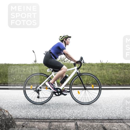21.06.2026 - 29. Vierlanden-Triathlon H.Heesch http://msf.ph/oto/9901545 21.06.2026 15:00:10 Radfahren 1316 meine-sportfotos.de