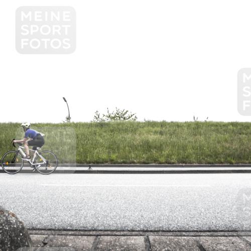21.06.2026 - 29. Vierlanden-Triathlon H.Heesch http://msf.ph/oto/9901548 21.06.2026 15:00:18 Radfahren 1326 meine-sportfotos.de