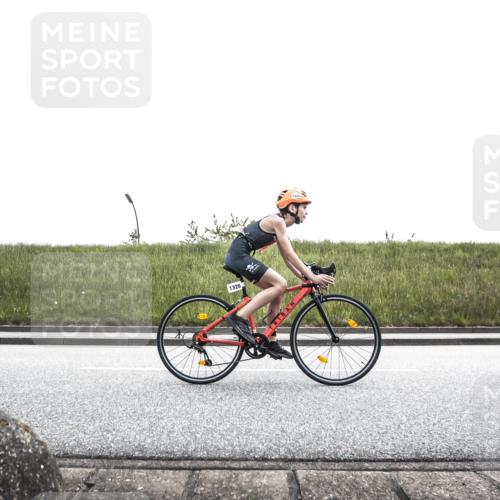 21.06.2026 - 29. Vierlanden-Triathlon H.Heesch http://msf.ph/oto/9901552 21.06.2026 15:00:20 Radfahren 1326 meine-sportfotos.de
