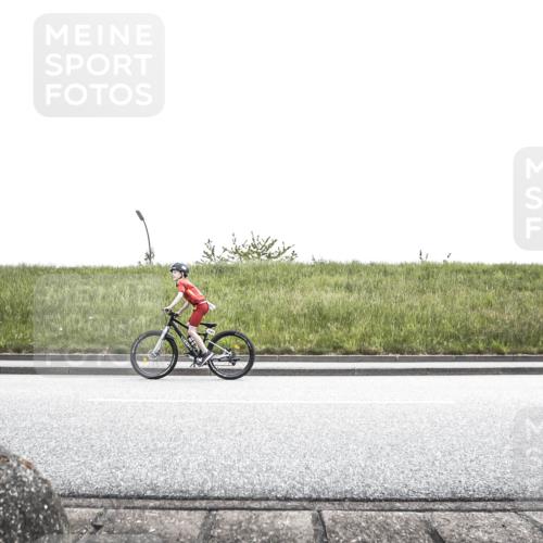 21.06.2026 - 29. Vierlanden-Triathlon H.Heesch http://msf.ph/oto/9901561 21.06.2026 15:00:53 Radfahren 1309 meine-sportfotos.de