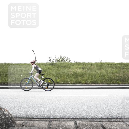 21.06.2026 - 29. Vierlanden-Triathlon H.Heesch http://msf.ph/oto/9901568 21.06.2026 15:00:58 Radfahren  meine-sportfotos.de