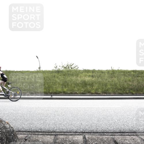 21.06.2026 - 29. Vierlanden-Triathlon H.Heesch http://msf.ph/oto/9901572 21.06.2026 15:00:59 Radfahren  meine-sportfotos.de
