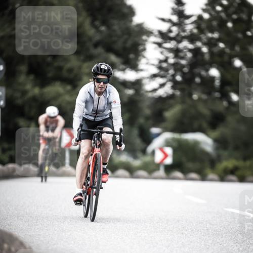 21.06.2026 - 29. Vierlanden-Triathlon H.Heesch http://msf.ph/oto/9901573 21.06.2026 10:12:02 Radfahren 115, 160, 205, 248 meine-sportfotos.de