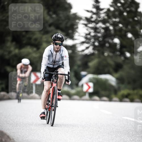 21.06.2026 - 29. Vierlanden-Triathlon H.Heesch http://msf.ph/oto/9901575 21.06.2026 10:12:02 Radfahren 115, 160, 205, 248 meine-sportfotos.de