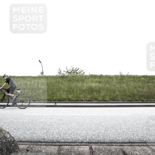 21.06.2026 - 29. Vierlanden-Triathlon H.Heesch http://msf.ph/oto/9901583 21.06.2026 15:01:24 Radfahren  meine-sportfotos.de