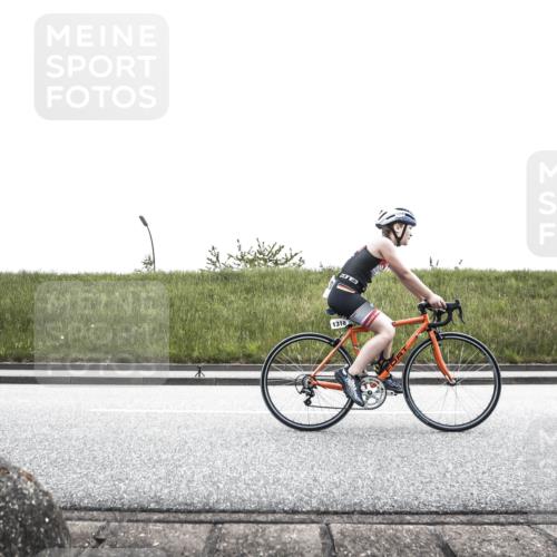 21.06.2026 - 29. Vierlanden-Triathlon H.Heesch http://msf.ph/oto/9901588 21.06.2026 15:02:19 Radfahren 1318 meine-sportfotos.de