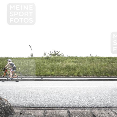 21.06.2026 - 29. Vierlanden-Triathlon H.Heesch http://msf.ph/oto/9901595 21.06.2026 15:02:29 Radfahren  meine-sportfotos.de