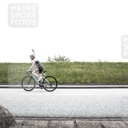 21.06.2026 - 29. Vierlanden-Triathlon H.Heesch http://msf.ph/oto/9901604 21.06.2026 15:04:02 Radfahren  meine-sportfotos.de