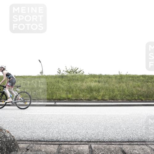 21.06.2026 - 29. Vierlanden-Triathlon H.Heesch http://msf.ph/oto/9901607 21.06.2026 15:04:02 Radfahren  meine-sportfotos.de