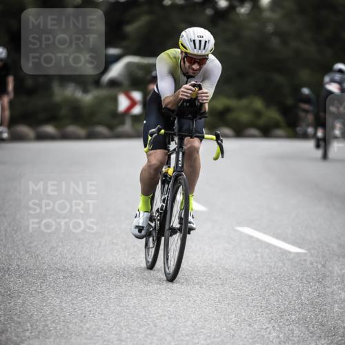 21.06.2026 - 29. Vierlanden-Triathlon H.Heesch http://msf.ph/oto/9901618 21.06.2026 09:35:49 Radfahren 105, 122, 161, 198, 270, 279 meine-sportfotos.de