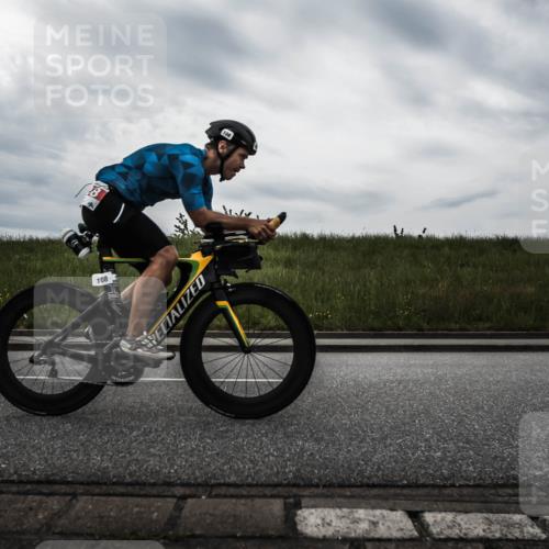 21.06.2026 - 29. Vierlanden-Triathlon H.Heesch http://msf.ph/oto/9901620 21.06.2026 09:26:52 Radfahren 90, 108, 230 meine-sportfotos.de