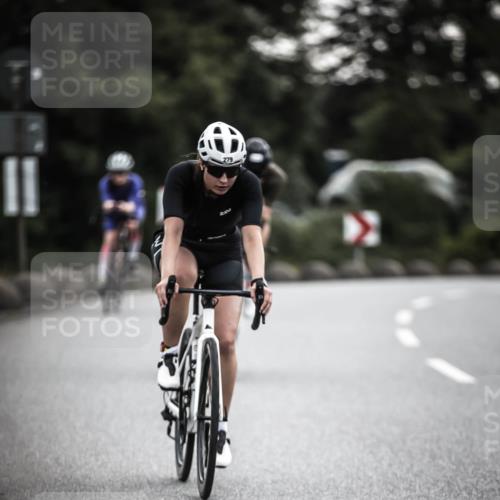 21.06.2026 - 29. Vierlanden-Triathlon H.Heesch http://msf.ph/oto/9901623 21.06.2026 09:35:52 Radfahren 86, 90, 105, 122, 161, 176, 198, 270, 279 meine-sportfotos.de