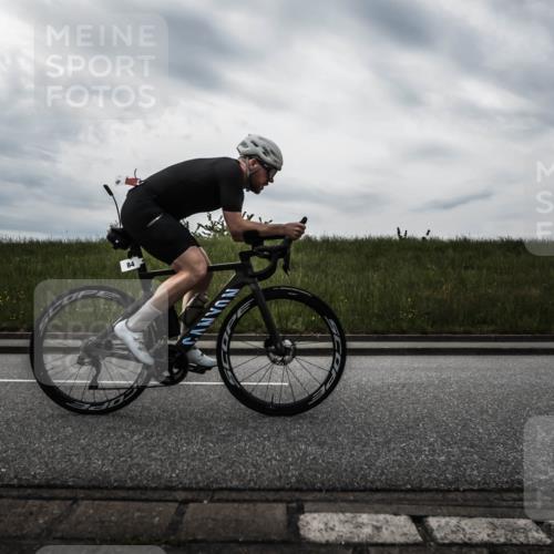 21.06.2026 - 29. Vierlanden-Triathlon H.Heesch http://msf.ph/oto/9901633 21.06.2026 09:27:08 Radfahren 75, 84, 169, 198 meine-sportfotos.de