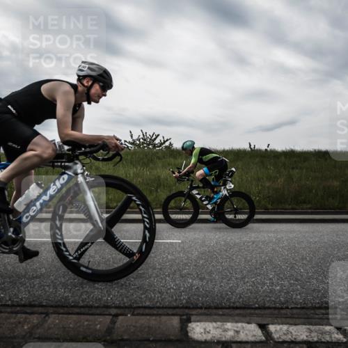 21.06.2026 - 29. Vierlanden-Triathlon H.Heesch http://msf.ph/oto/9901653 21.06.2026 09:27:43 Radfahren 135, 180, 243, 259 meine-sportfotos.de