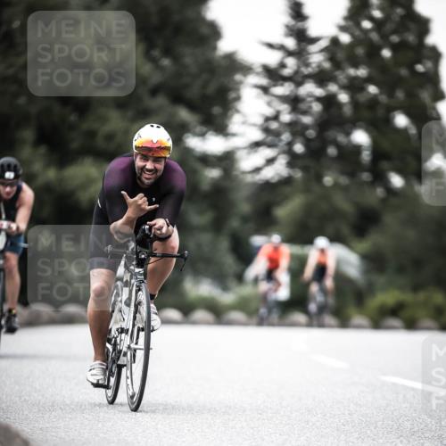 21.06.2026 - 29. Vierlanden-Triathlon H.Heesch http://msf.ph/oto/9901693 21.06.2026 10:12:12 Radfahren 39, 357, 359, 454 meine-sportfotos.de