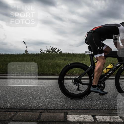 21.06.2026 - 29. Vierlanden-Triathlon H.Heesch http://msf.ph/oto/9901704 21.06.2026 09:30:12 Radfahren 119, 174, 232 meine-sportfotos.de